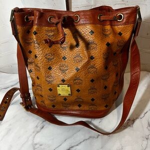 GUC MCM Viestos Bucket Shoulder Bag